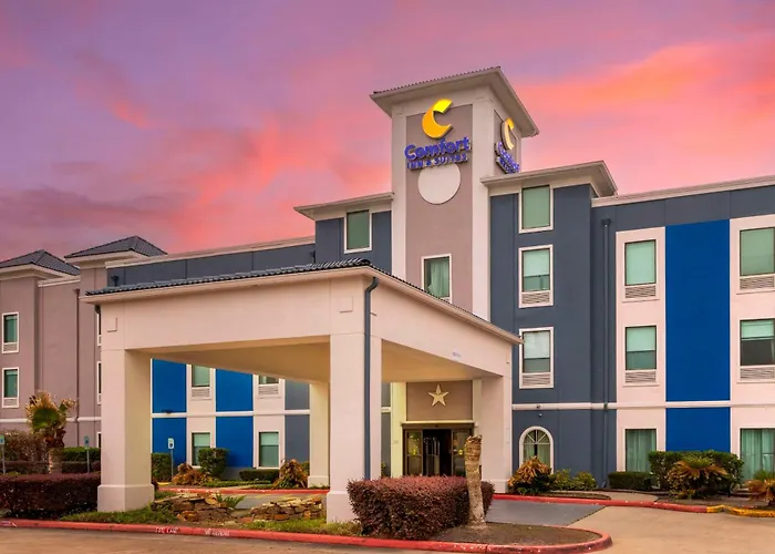 Comfort Inn & Suites Fm1960-Champions